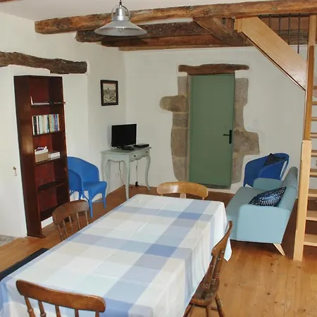 Сasa de vacaciones Le Chateau De Pervinquieres